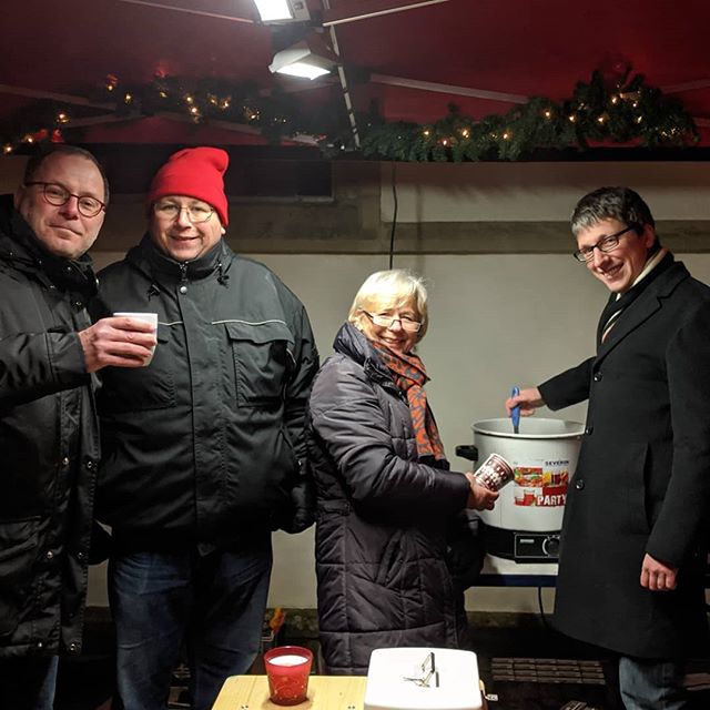 Kirschglühwein Adventsmarkt Leopoldshöhe